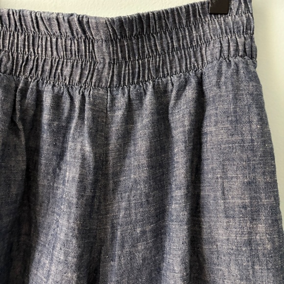 Conscious Clothing Chambray Linen wide leg crop pants - Picture 2 of 5